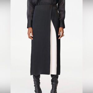 MWT Zara Black and White Skirt